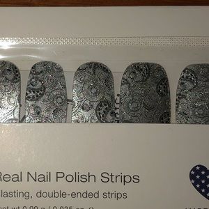 Color Street Nail Strips: Mehndi Magic